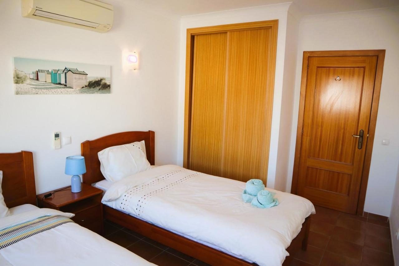 Apartamento Nathalie A 100M Da Praia Карвоейру Экстерьер фото